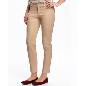 Old Navy Pixie Mid Rise Ankle Length Pants